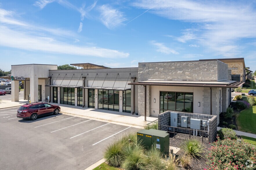 More Photos Of 830-856 Kohler's Crossing, Kyle Unknown For Lease