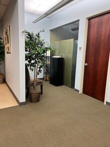 More Photos Of 1240-1260 Bergen Pky, Evergreen Unknown For Lease