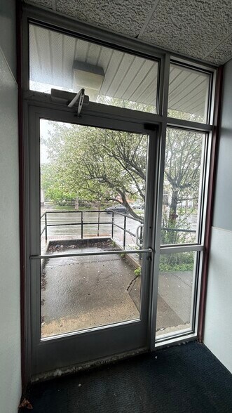 More Photos Of 291 Genesee St, Utica Office For Sale