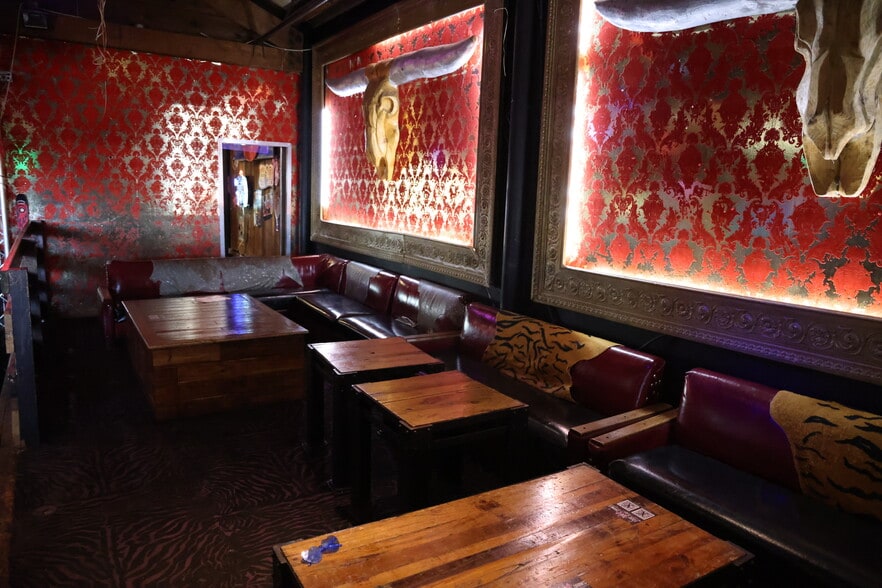 More Photos Of 3330 N Academy Blvd, Colorado Springs Bar For Sale