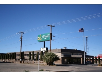 Primary Photo Of 1020 S White Sands Blvd, Alamogordo Hotel For Sale