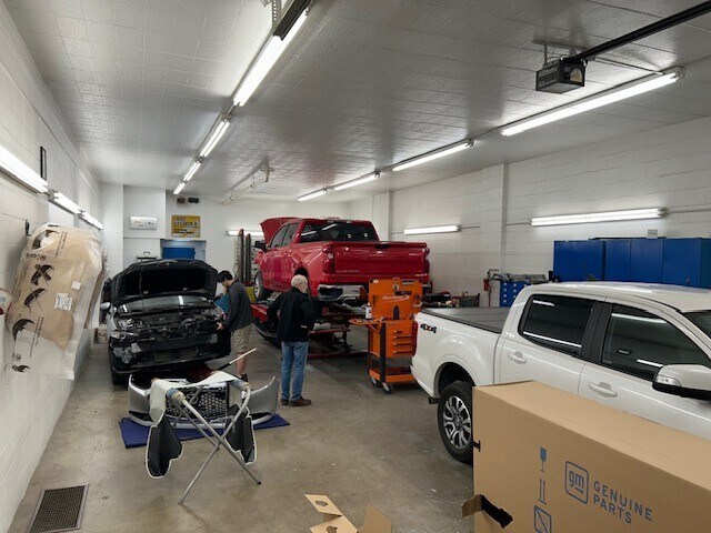 More Photos Of 1834 E 38th St, Indianapolis Auto Repair For Sale