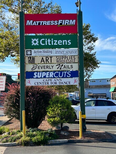 More Photos Of 2-6 Enon St, Beverly General Retail For Lease