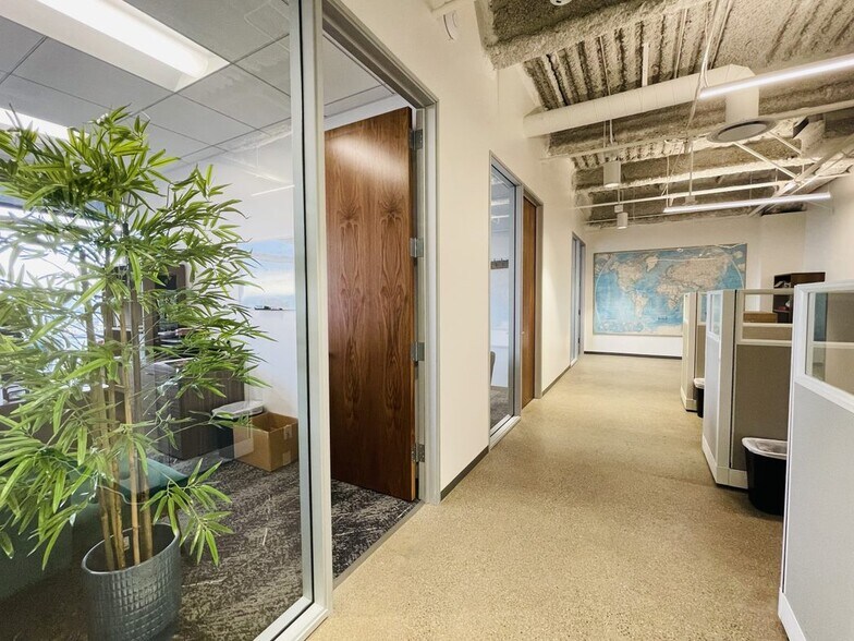 More Photos Of 445 S Figueroa St, Los Angeles Office For Lease