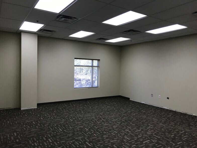 More Photos Of 1000 Meade St, Dunmore Medical For Lease