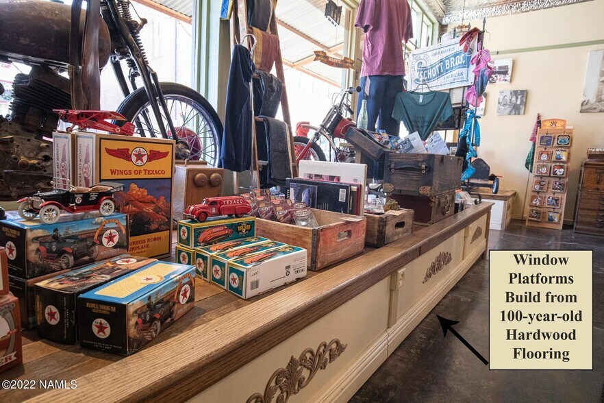 More Photos Of 213 N Kinsley Ave, Winslow Storefront For Sale