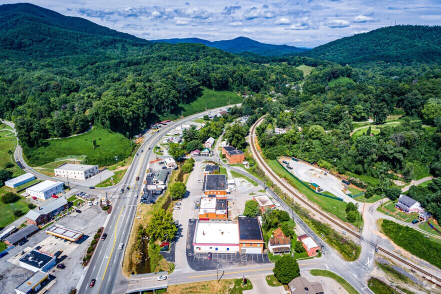 More Photos Of 40 Main St, Boones Mill Storefront Retail Residential For Sale