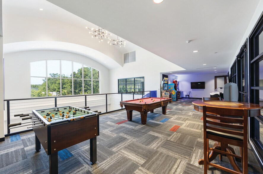 More Photos Of 160 New Britain Blvd, Chalfont Office For Sale