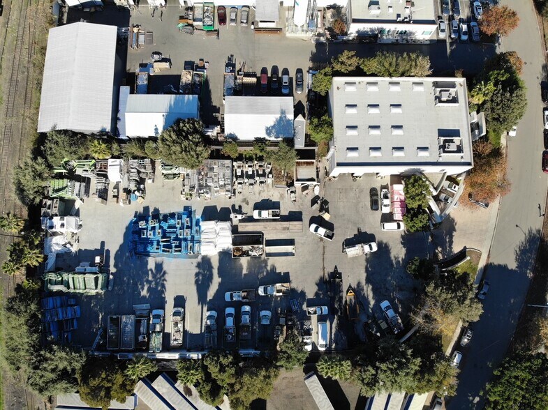 More Photos Of 33363 Lewis St, Union City Land For Lease