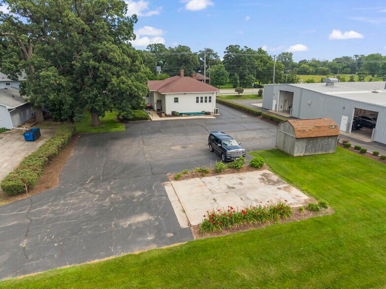 More Photos Of 16214 S Lincoln Hwy, Plainfield Office For Sale