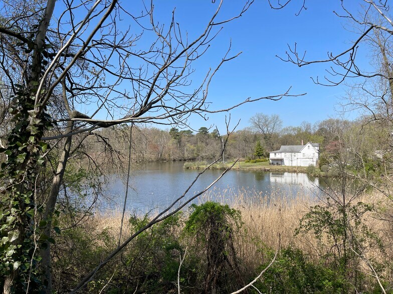 More Photos Of 7680 Baltimore Annapolis Blvd, Glen Burnie General Retail For Sale