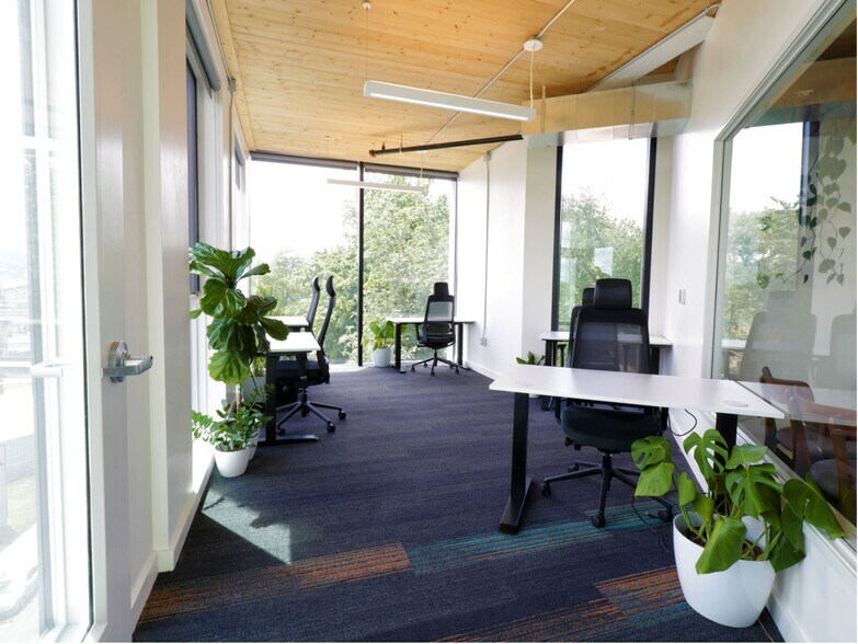 More Photos Of 3303 N Mississippi Ave, Portland Office For Lease
