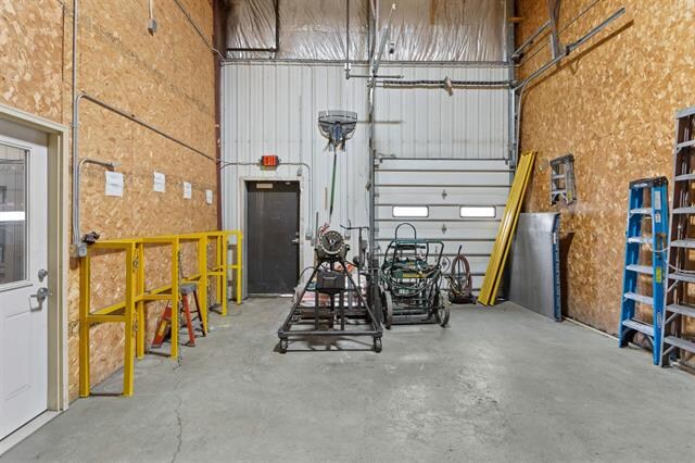 More Photos Of 4848 Industrial Park Dr, Stevens Point Warehouse For Sale