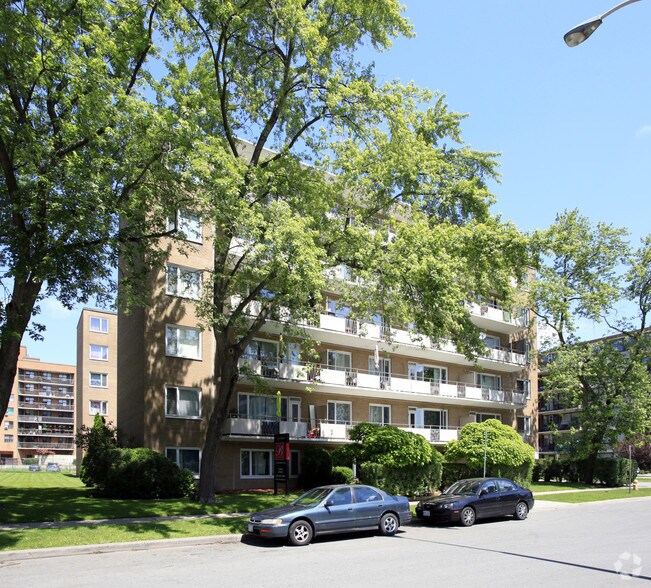 More Photos Of 2 Grandstand Pl, Toronto Apartments For Sale