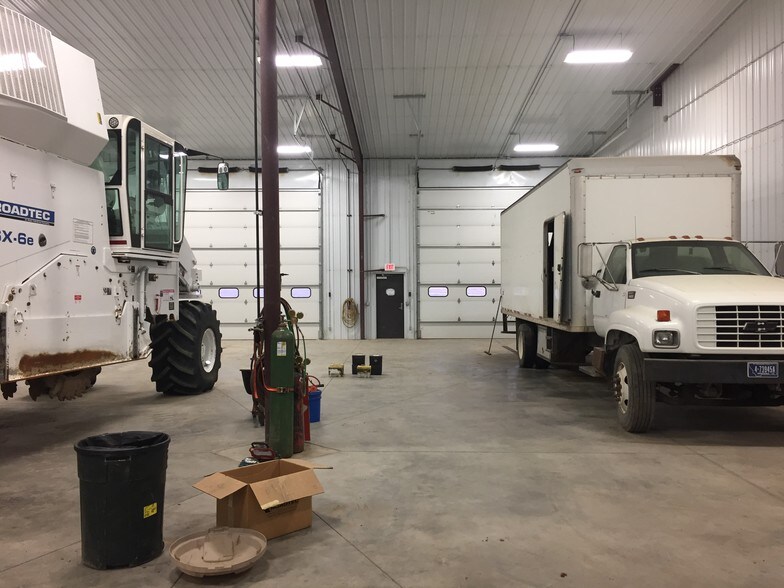 More Photos Of 5818 Jefferson Ln, Williston Warehouse For Sale