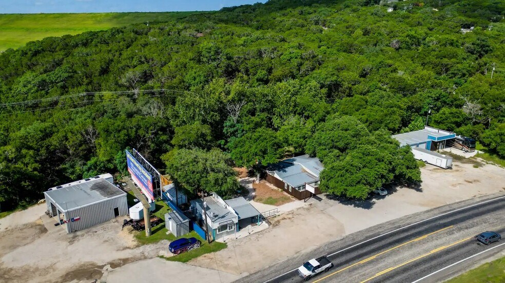 More Photos Of 14601 Fm 306, Canyon Lake Restaurant For Sale