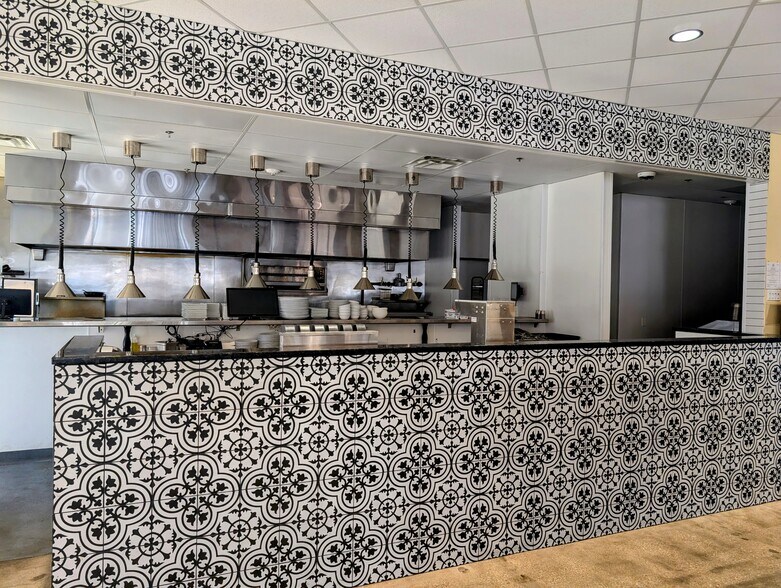 More Photos Of 5204 Colleyville Blvd, Colleyville Restaurant For Lease