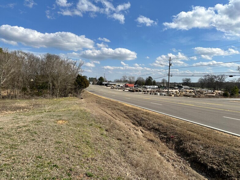 More Photos Of 2840 McCullough Blvd, Belden Office Residential For Sale