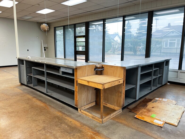 More Photos Of 11744 SE Stark St, Portland Storefront For Lease