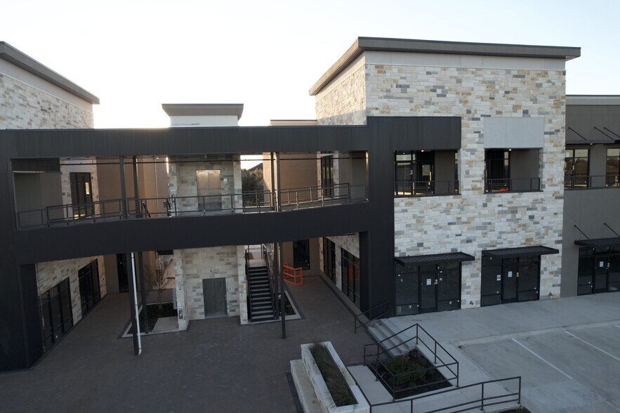 More Photos Of 15301 Ronald Reagan Blvd, Leander Office For Lease