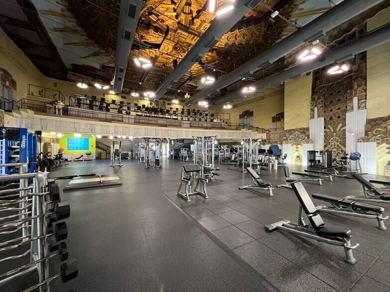 More Photos Of 6710-6720 Pacific Blvd, Huntington Park Health Club For Sale