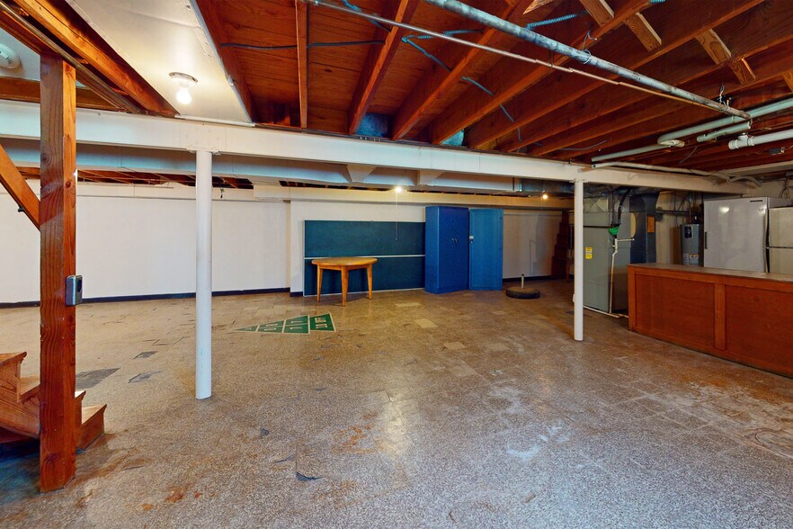 More Photos Of 9212 Preston Hwy, Louisville Office For Sale