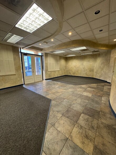 More Photos Of 5405-5415 Park St N, Saint Petersburg Medical For Lease