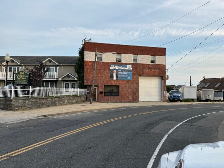 More Photos Of 70 Front St, East Rockaway Warehouse For Sale