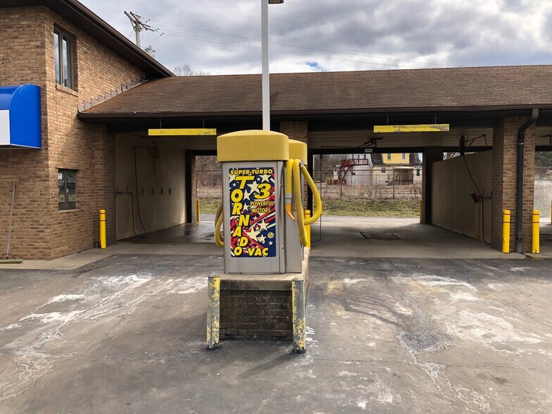 More Photos Of 962 Brodhead Rd, Coraopolis Carwash For Sale