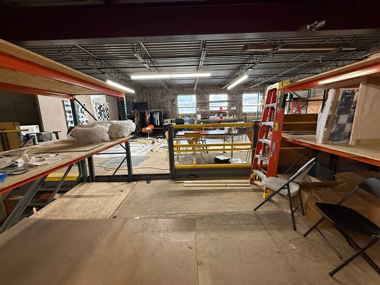 More Photos Of 44-68 Vernon Blvd, Long Island City General Retail For Lease