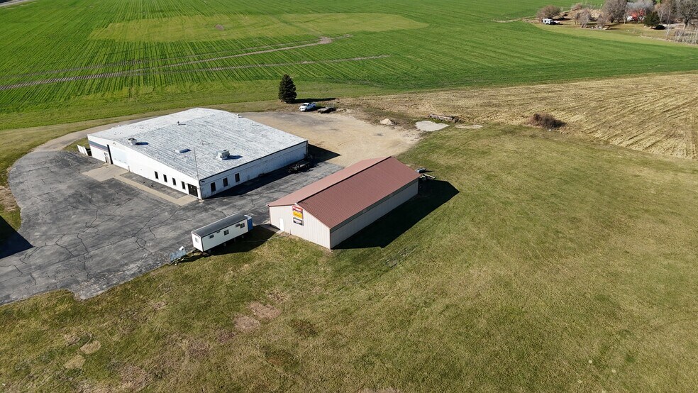 More Photos Of 4414 State Road 92, Brooklyn Industrial For Lease