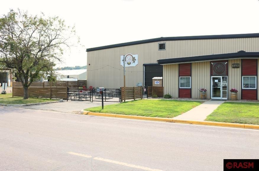 Primary Photo Of 1119 Center St, North Mankato Warehouse For Sale