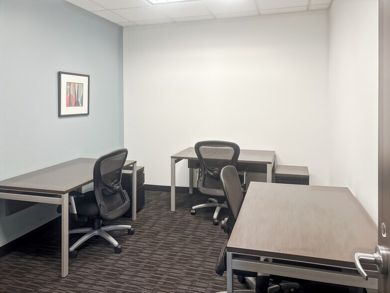 More Photos Of 331 E Main St, Rock Hill Coworking Space