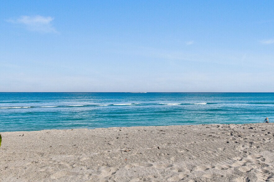 More Photos Of 444 Zephyr Way, Juno Beach Multifamily For Sale