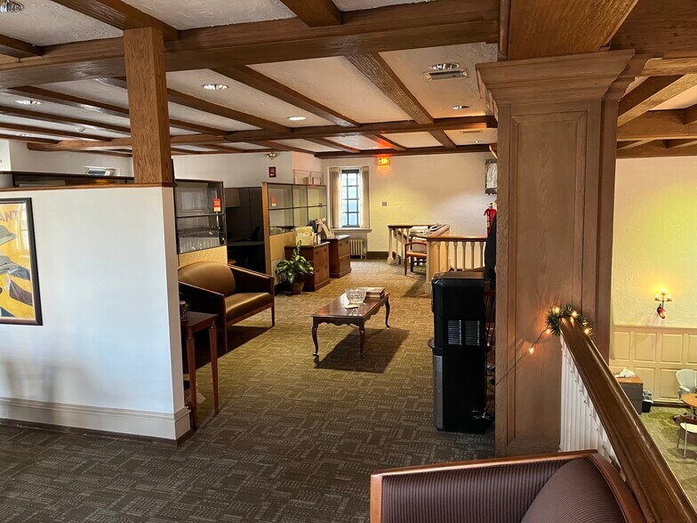More Photos Of 8527 Germantown Ave, Philadelphia Bank For Sale
