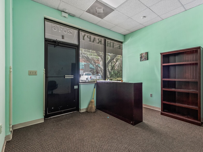 More Photos Of 2016 N Point Blvd, Tallahassee Office For Sale