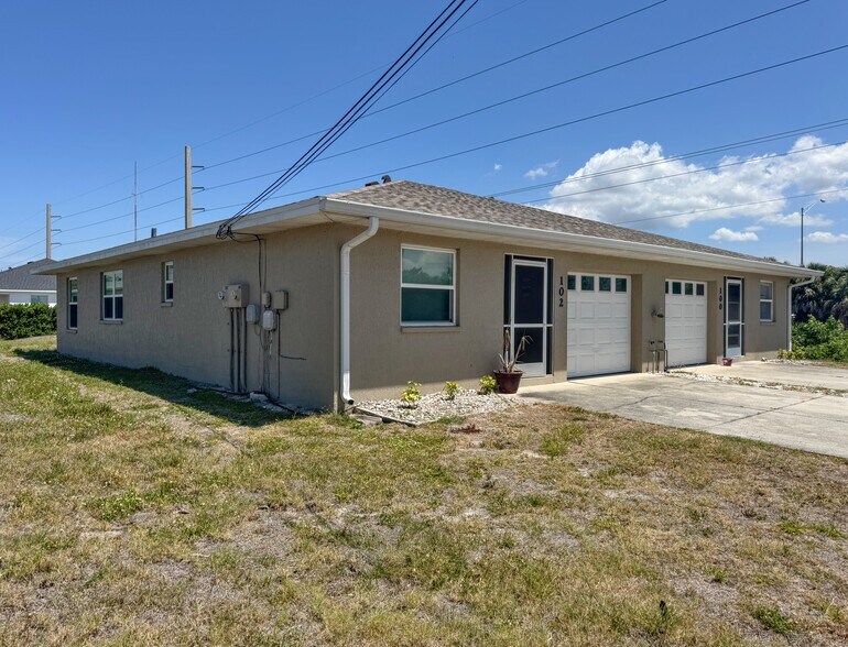 More Photos Of 100 Charles Dr, Nokomis Multifamily For Sale