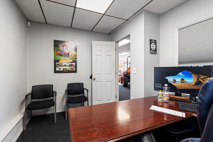 More Photos Of 350 Upper Main St, Fairfield Industrial For Sale