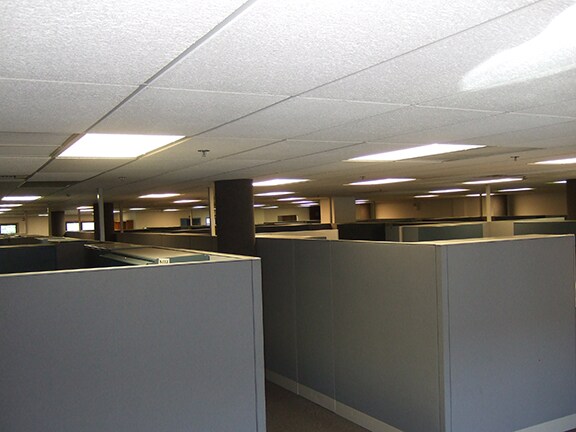 More Photos Of 160 Rochester Dr, Louisville Office For Lease