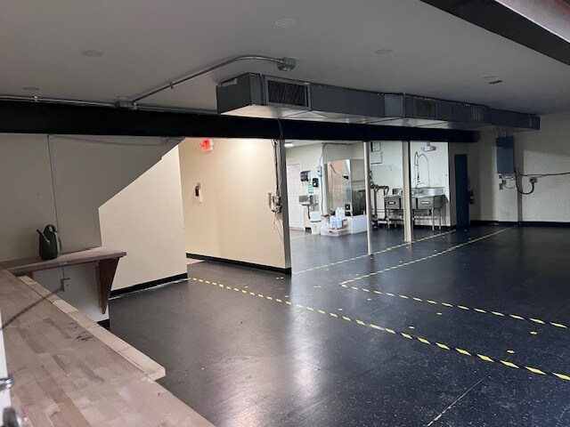 More Photos Of 10-12 Park St, Winchester Flex For Lease