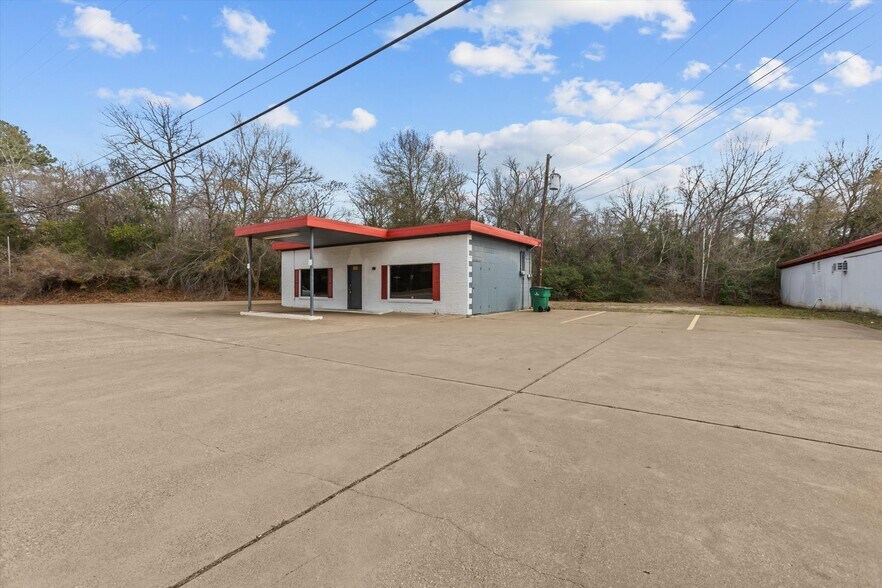 More Photos Of 1306 HWY 155, Palestine Auto Repair For Sale
