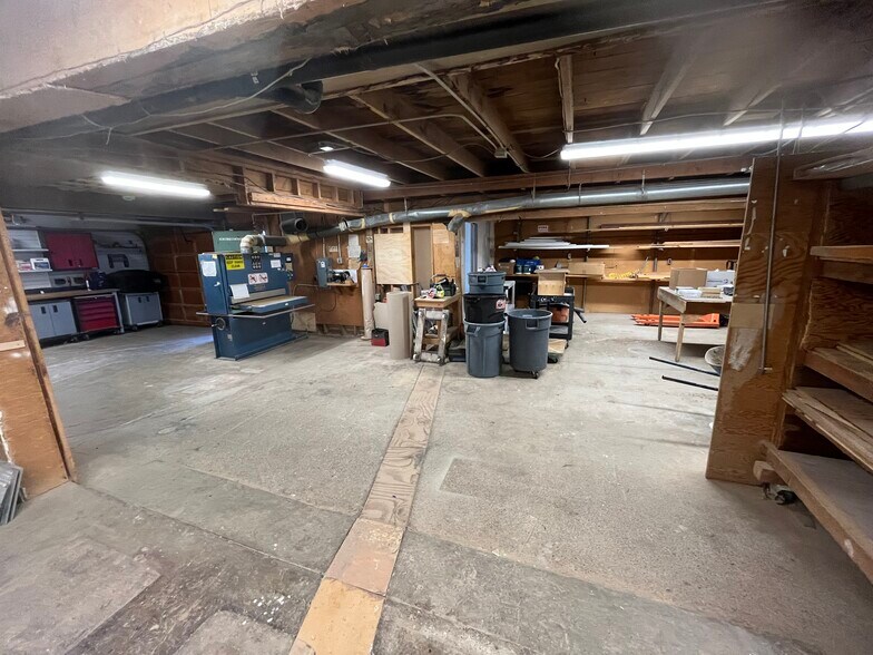 More Photos Of 6628 Telegraph Ave, Oakland General Retail For Sale