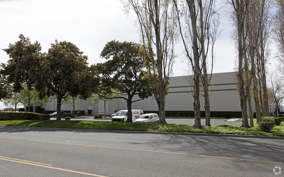 More Photos Of 30200 Whipple Rd, Union City Unknown For Lease