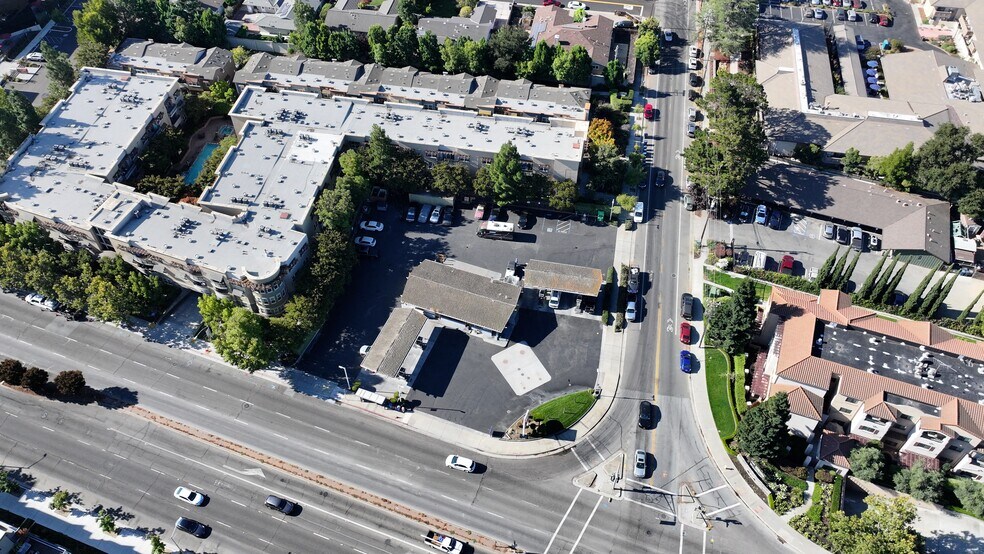 More Photos Of 4350 El Camino Real, Los Altos Service Station For Sale
