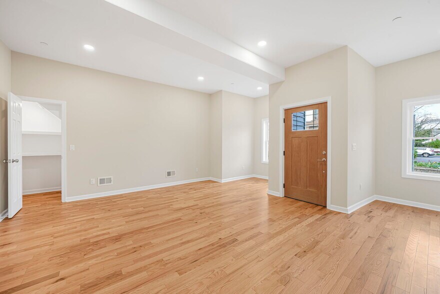 More Photos Of 532 Ringwood Ave, Wanaque Apartments For Sale