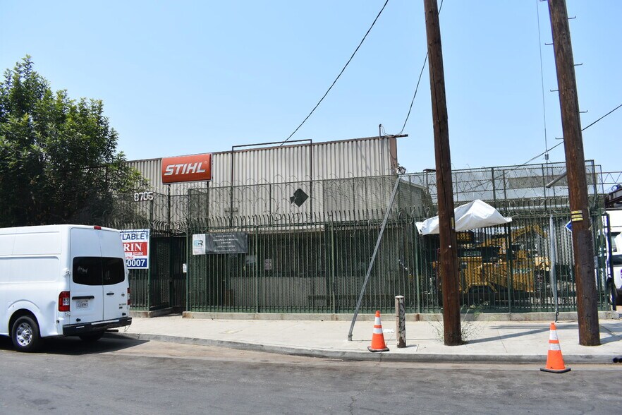 More Photos Of 8705 Crocker St, Los Angeles Land For Lease