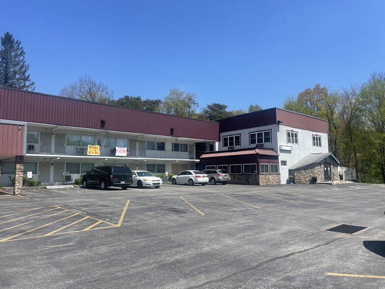 Primary Photo Of 11979 William Penn Hwy, Huntingdon Hotel For Sale