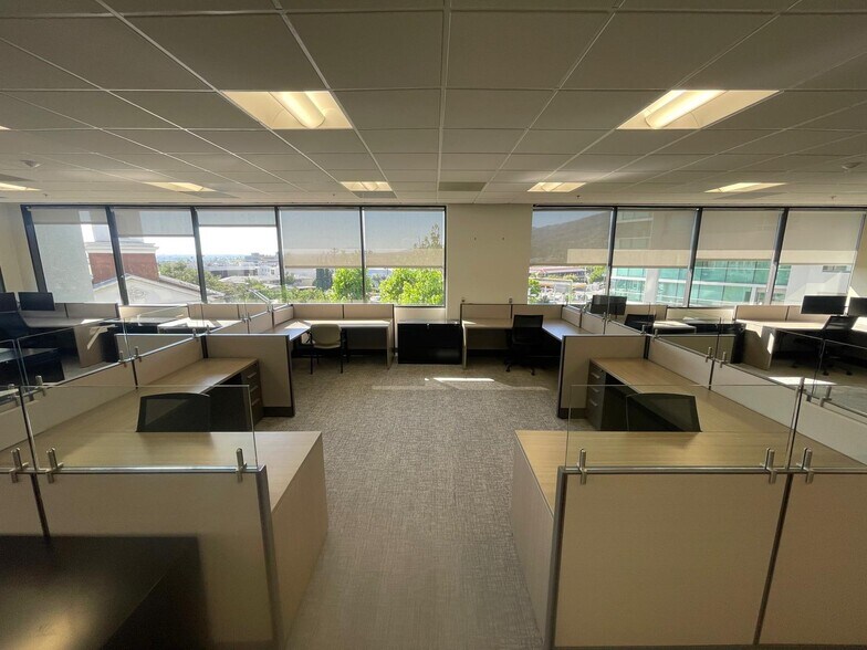 More Photos Of 700 N Central Ave, Glendale Office For Lease