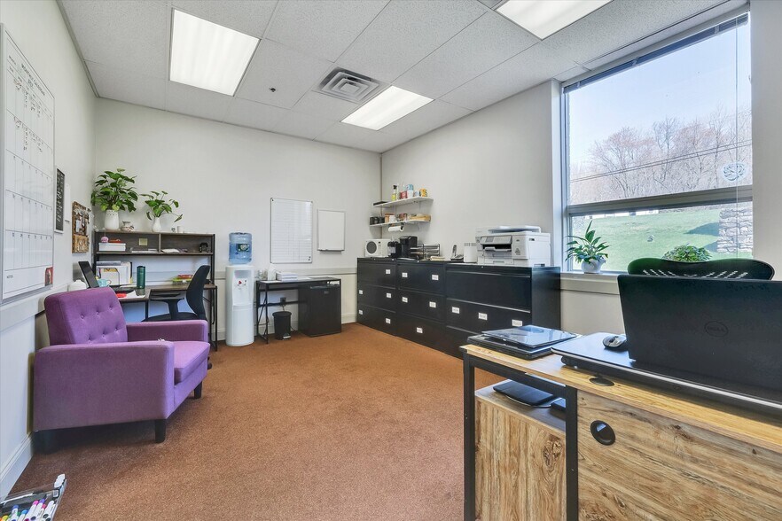 More Photos Of 1607 Route 300, Newburgh Office For Lease