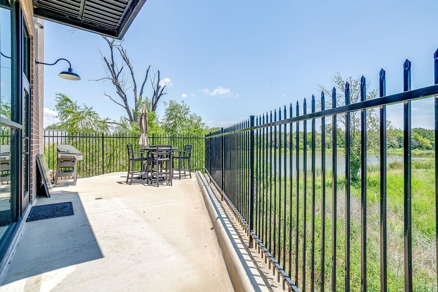 More Photos Of 4451 Dale Earnhardt Way, Northlake Office For Lease